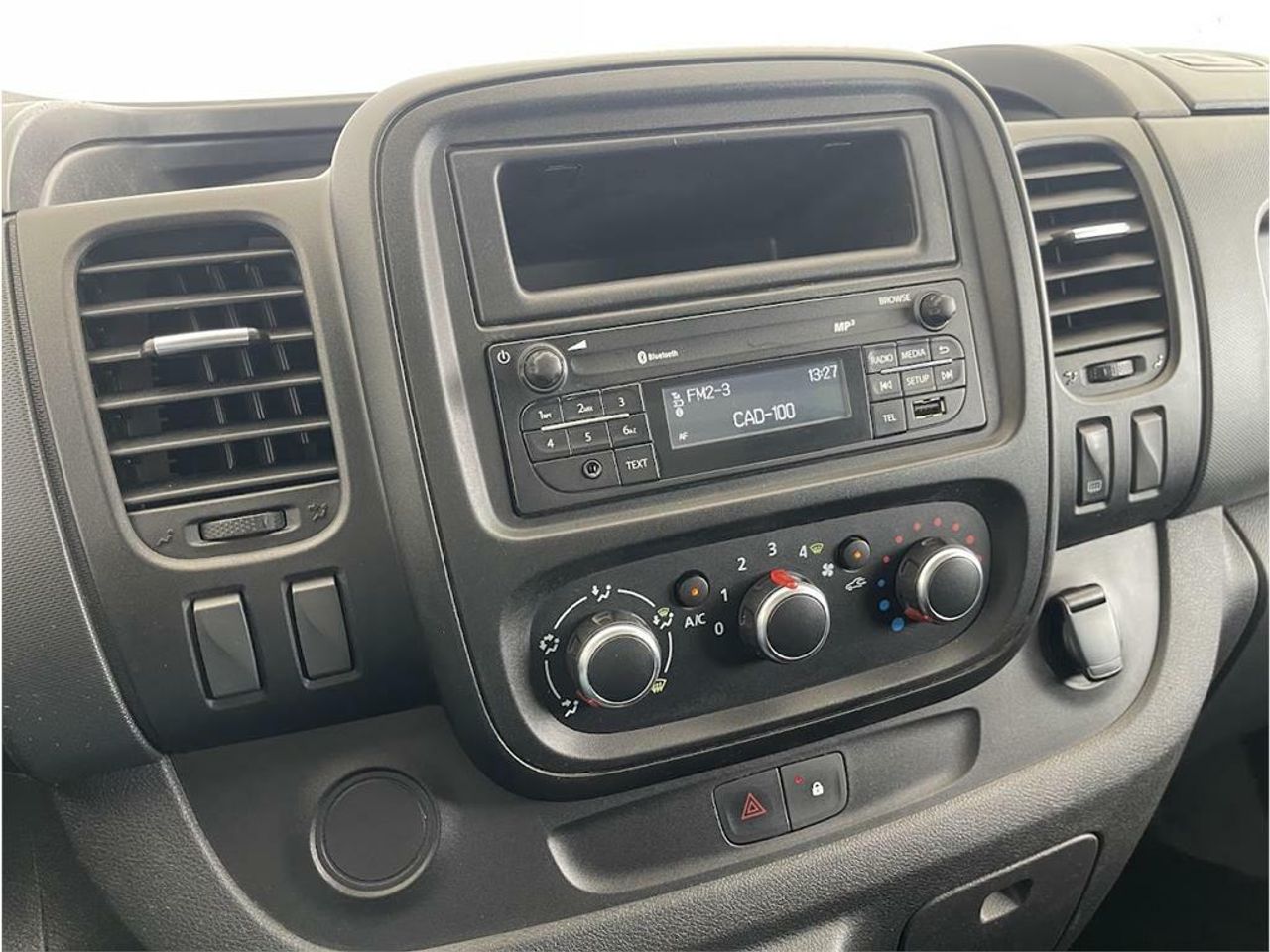 Nissan NV300 2.0dCi 88kW L1H1 Comfort Pta Izq - Foto 2