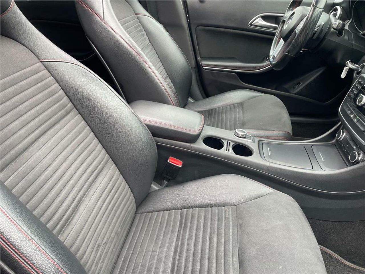 Mercedes CLA 220 CDI Aut. AMG Line - Foto 2
