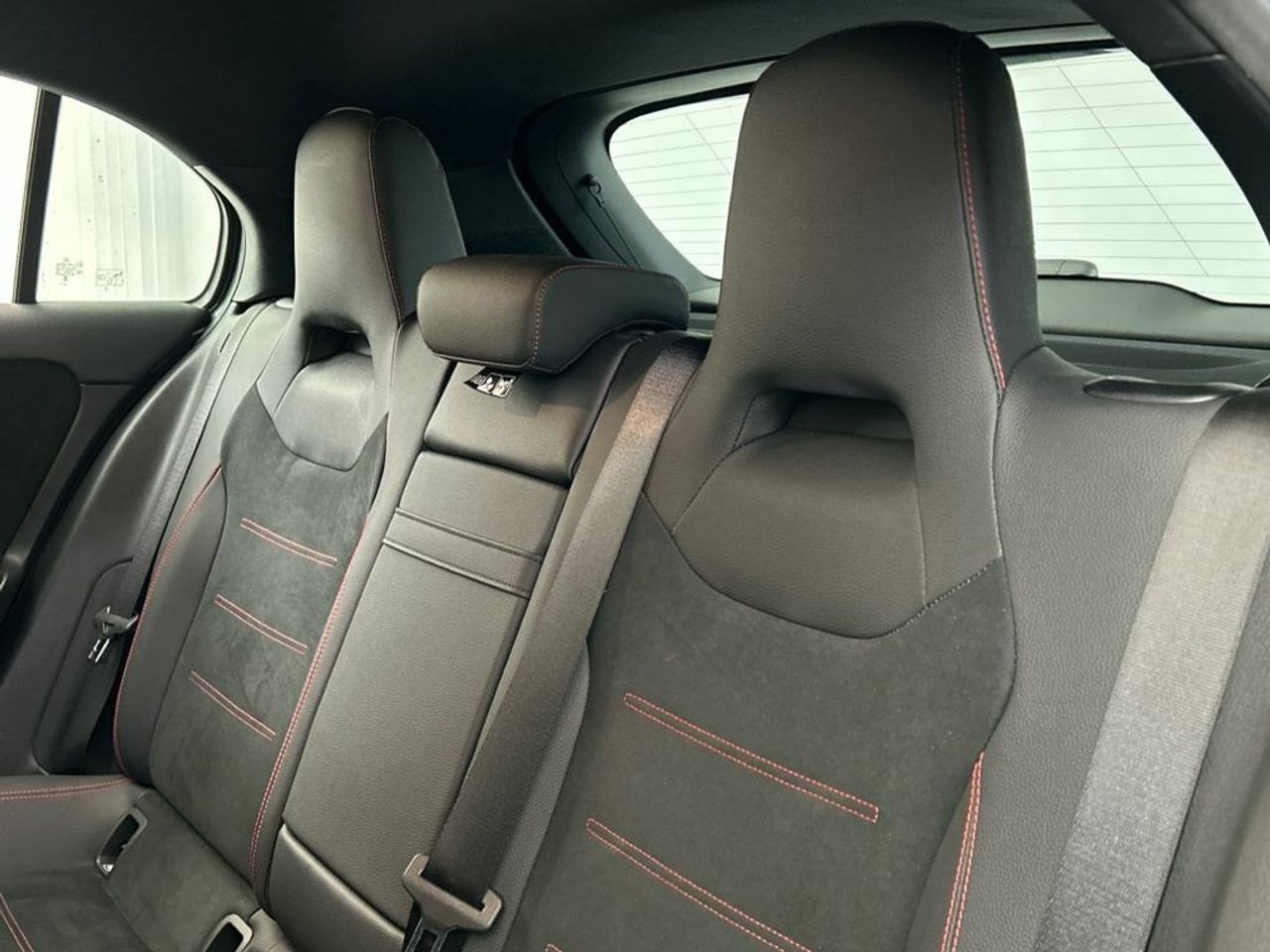 Mercedes Clase A 250 e Compacto - Foto 2
