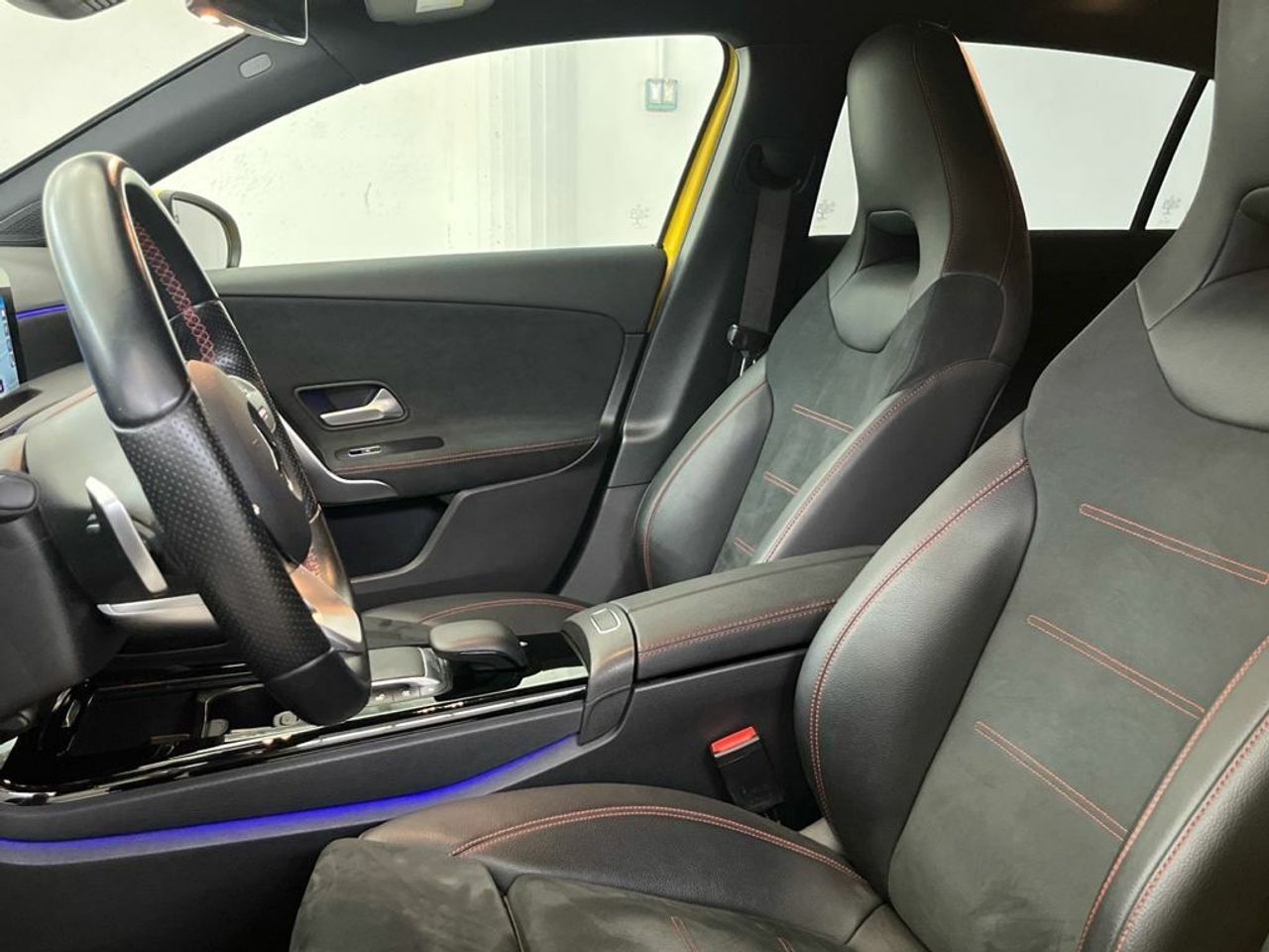Mercedes Clase A 250 e AMG Line (EURO 6d) - Foto 2