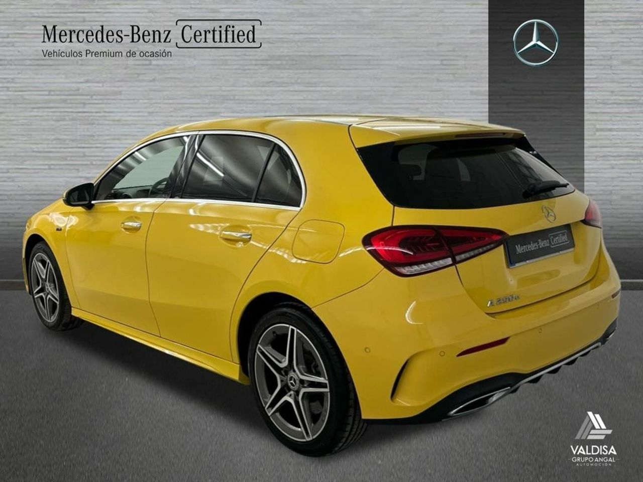 Mercedes Clase A 250 e AMG Line (EURO 6d) - Foto 2