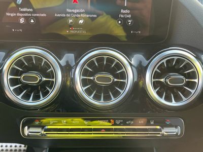 Mercedes EQA 250+