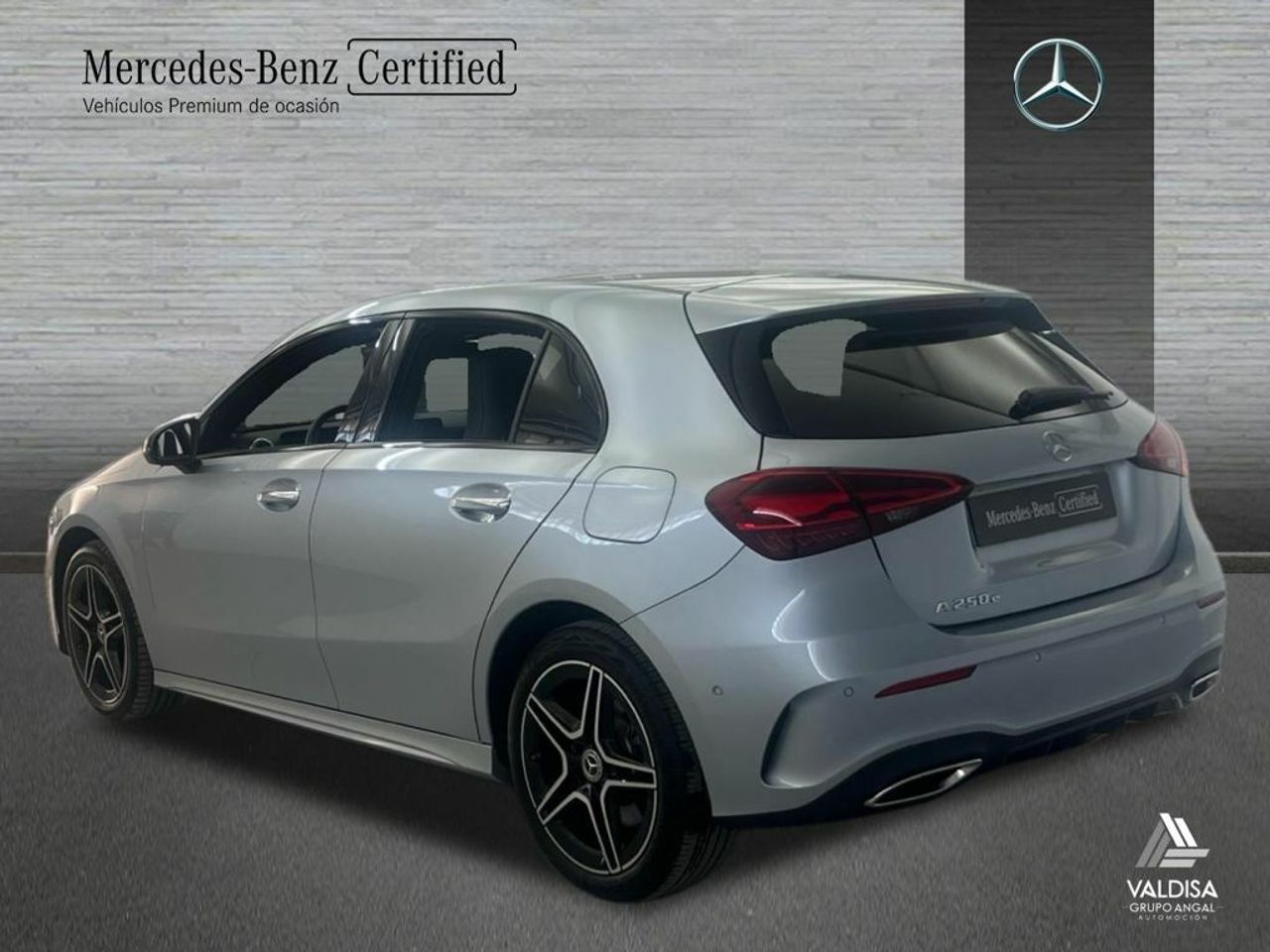 Mercedes Clase A 250 e Compacto - Foto 2