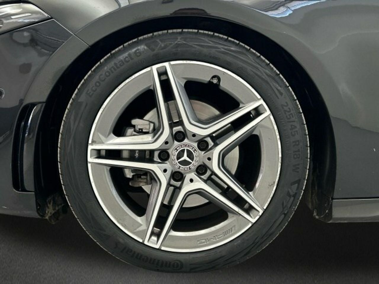 Mercedes Clase A A 180 d Sedan AMG Line (EURO 6d) - Foto 2