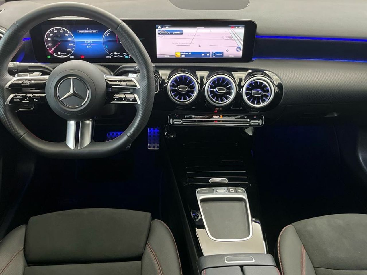 Mercedes Clase A 250 e Berlina con tecnología híbrida EQ - Foto 2