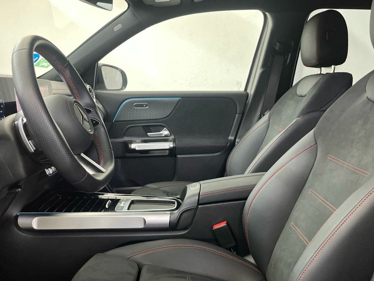 Mercedes EQB 250+ - Foto 2