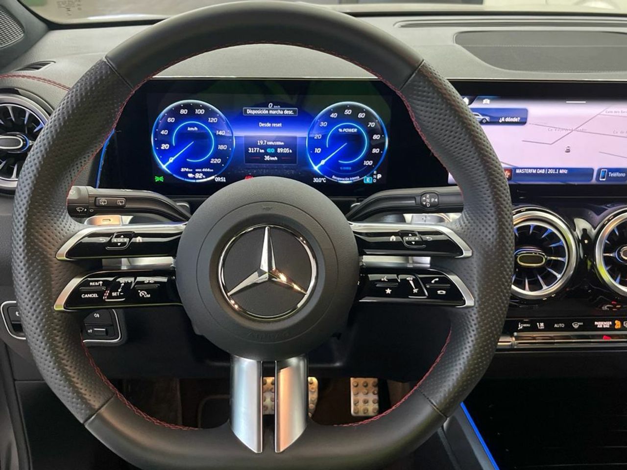 Mercedes EQB 250+ - Foto 2