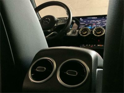 Mercedes EQB EQB 250