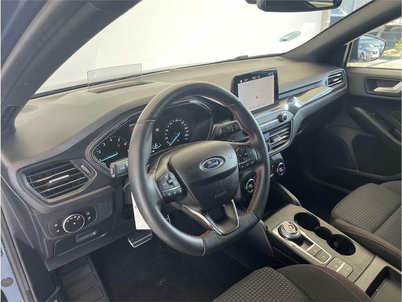 Ford Focus 1.0 Ecoboost 92kW ST-Line Auto - Foto 2
