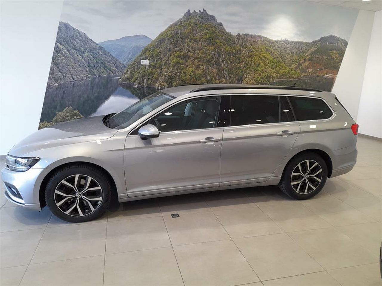 Volkswagen Passat Variant Executive 2.0 TDI 110kW DSG - Foto 2
