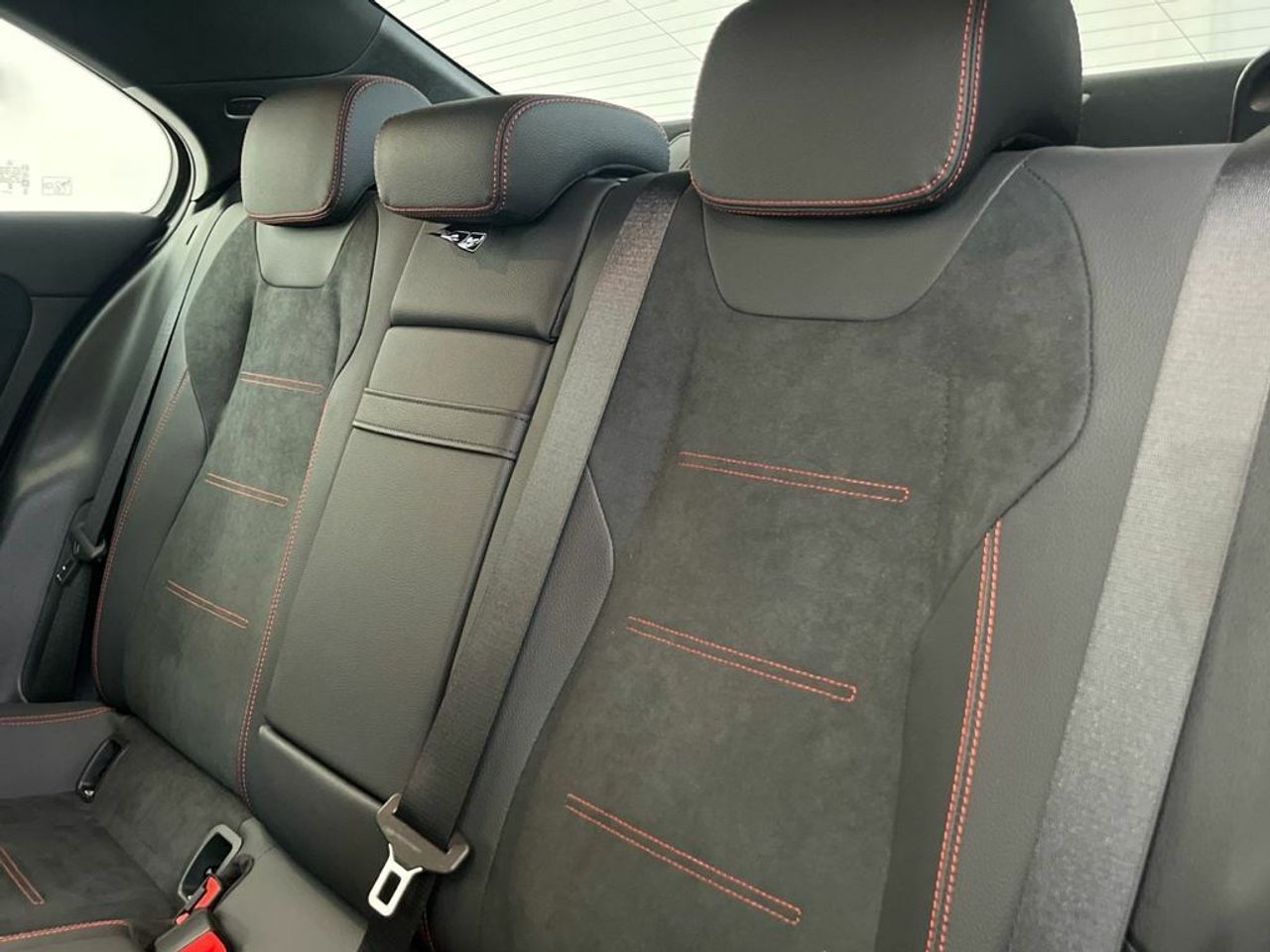 Mercedes Clase A 250 e Berlina con tecnología híbrida EQ - Foto 2