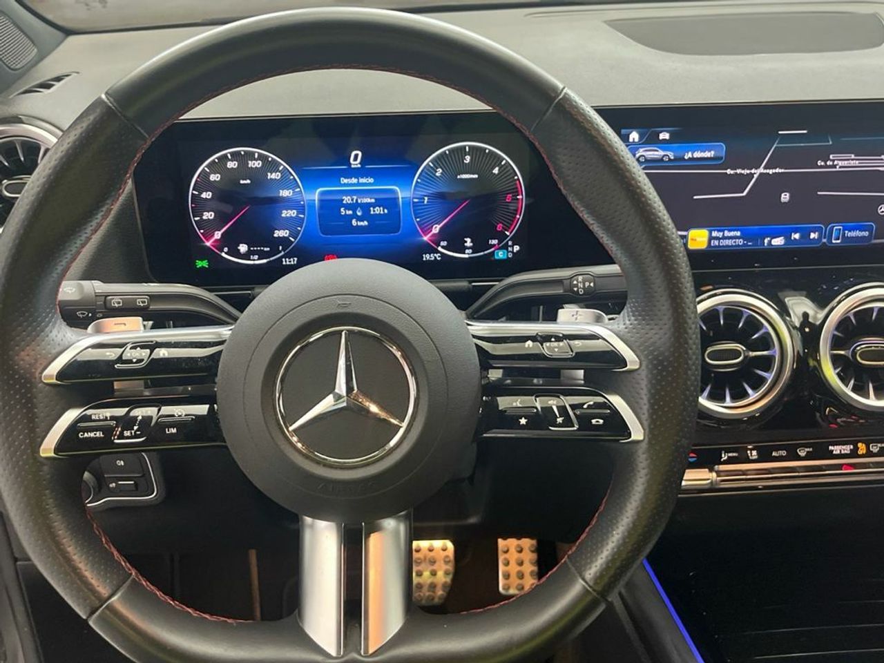Mercedes GLA 200 d - Foto 2
