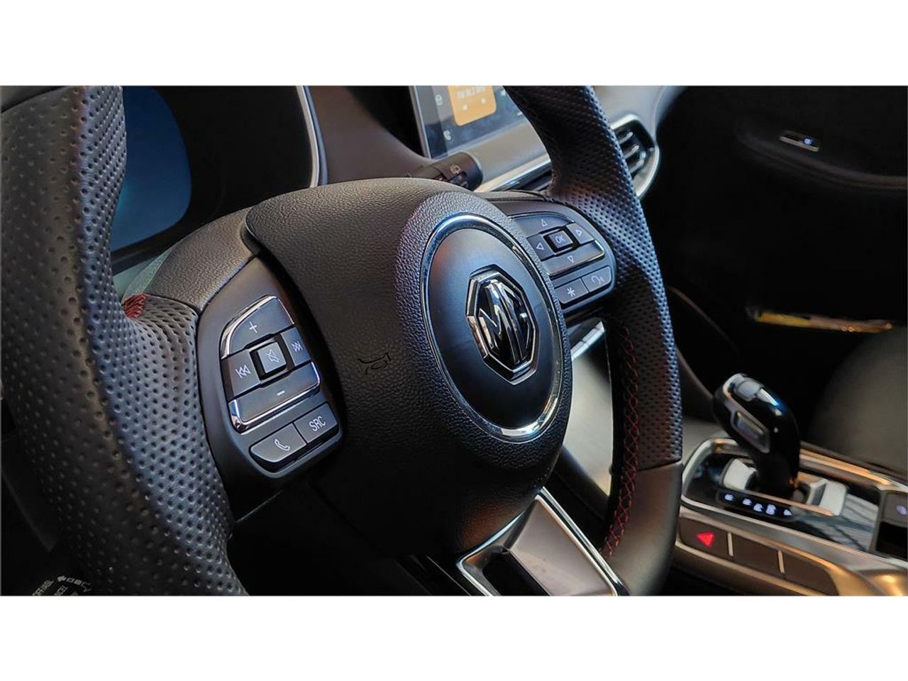 MG HS 1.5 Turbo GDI Comfort DCT - Foto 2