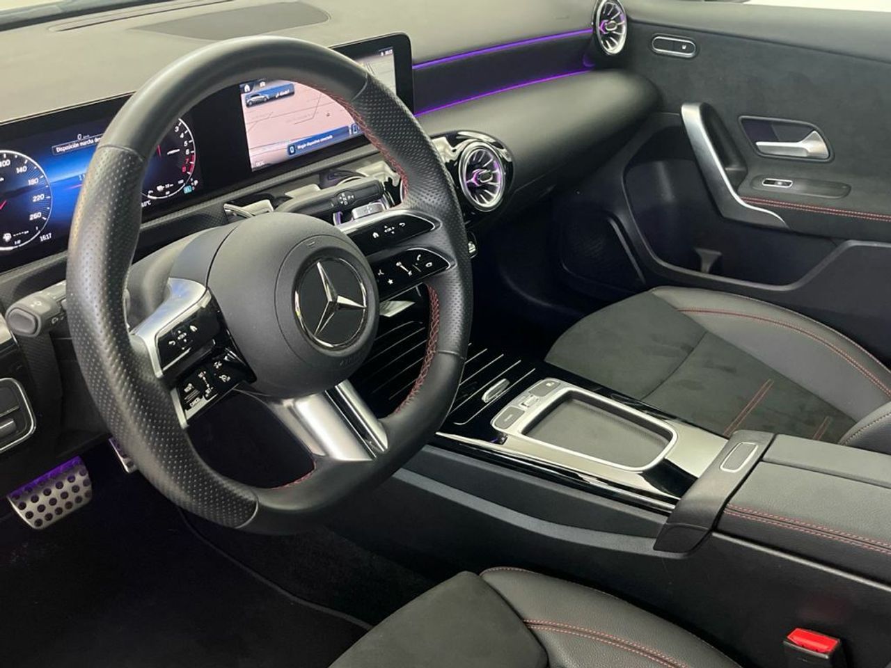 Mercedes Clase A 250 e Compacto - Foto 2