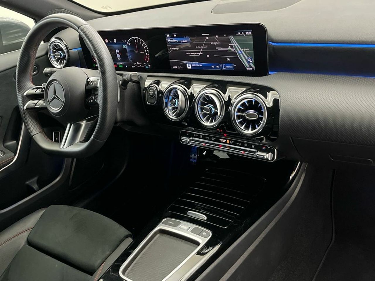 Mercedes Clase A 250 e Sedan - Foto 2