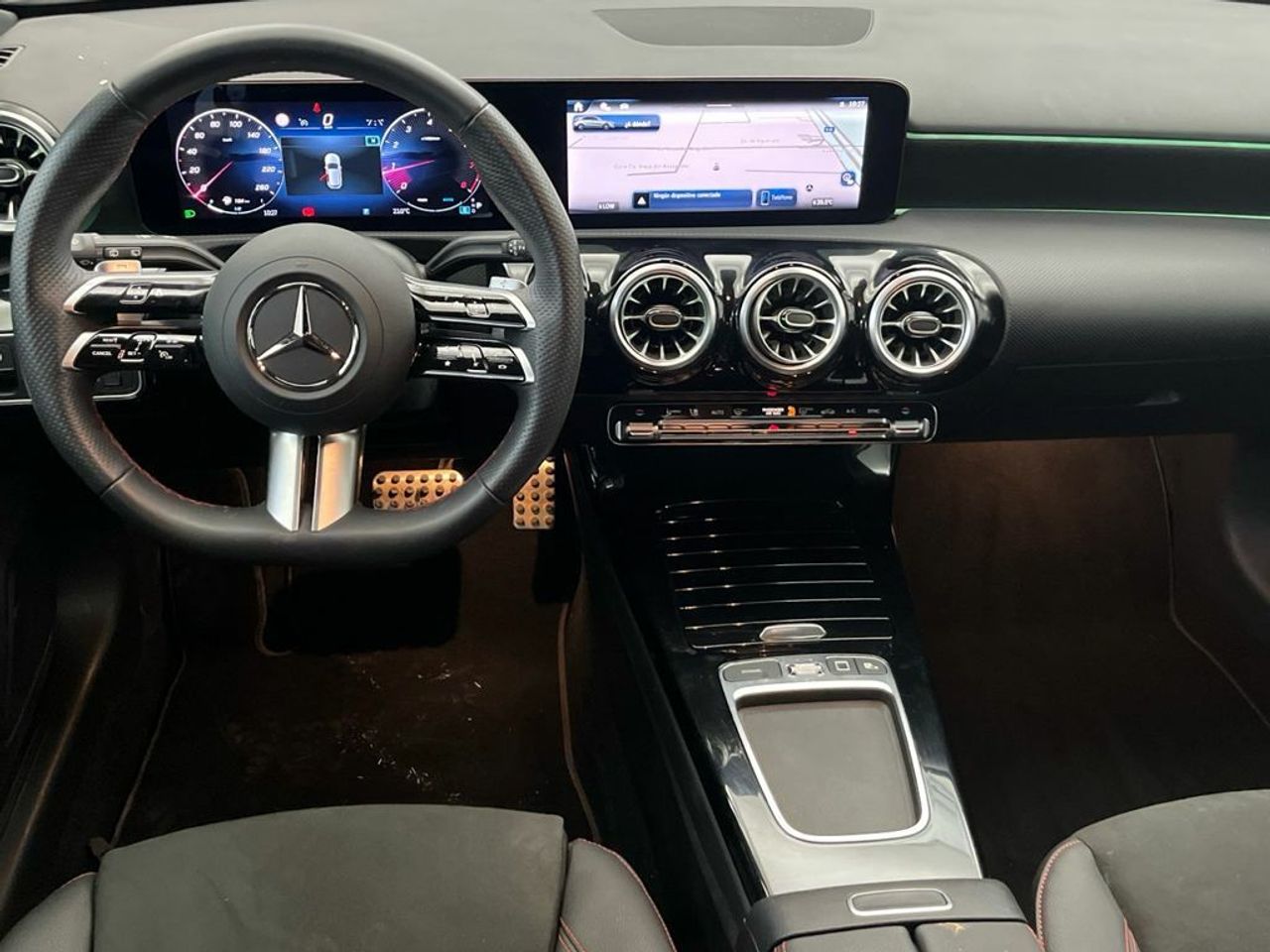 Mercedes Clase A 200 Compacto - Foto 2