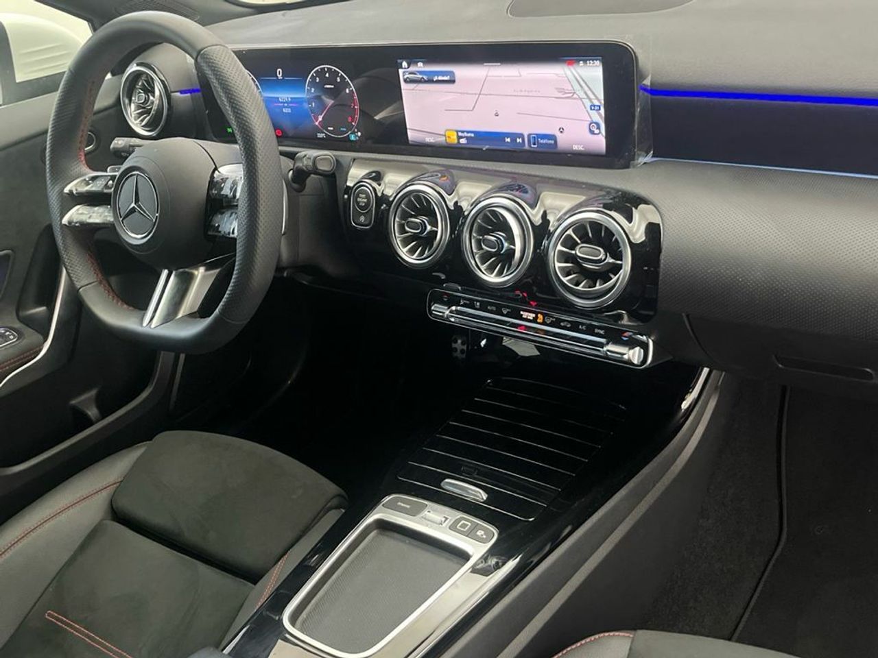 Mercedes Clase A 200 Compacto - Foto 2