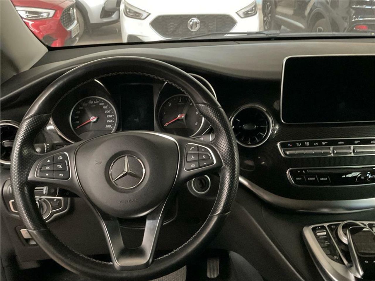 Mercedes Clase V 220 d Avantgarde Largo - Foto 2