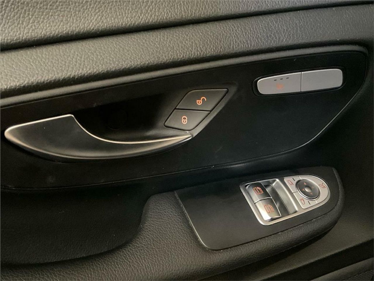 Mercedes Clase V 220 d Avantgarde Largo - Foto 2