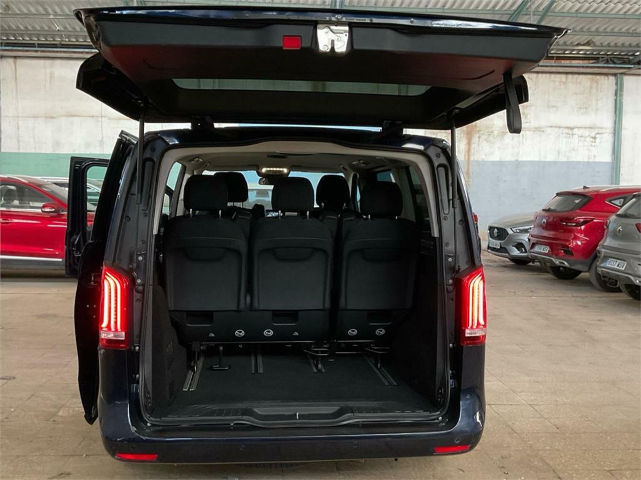 Mercedes Clase V 220 d Avantgarde Largo - Foto 2