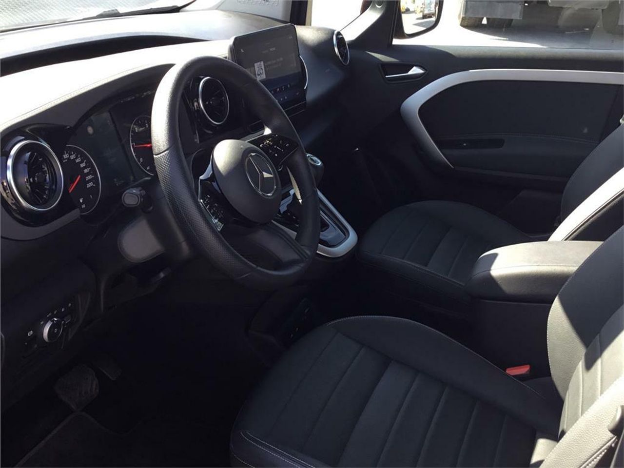 Mercedes Clase T 180 d - Foto 2