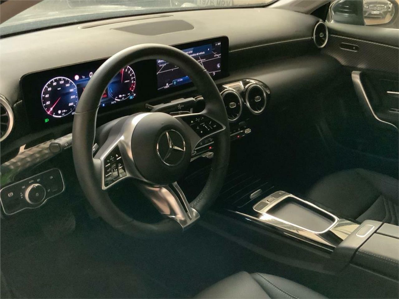 Mercedes Clase A 250 e Sedán - Foto 2