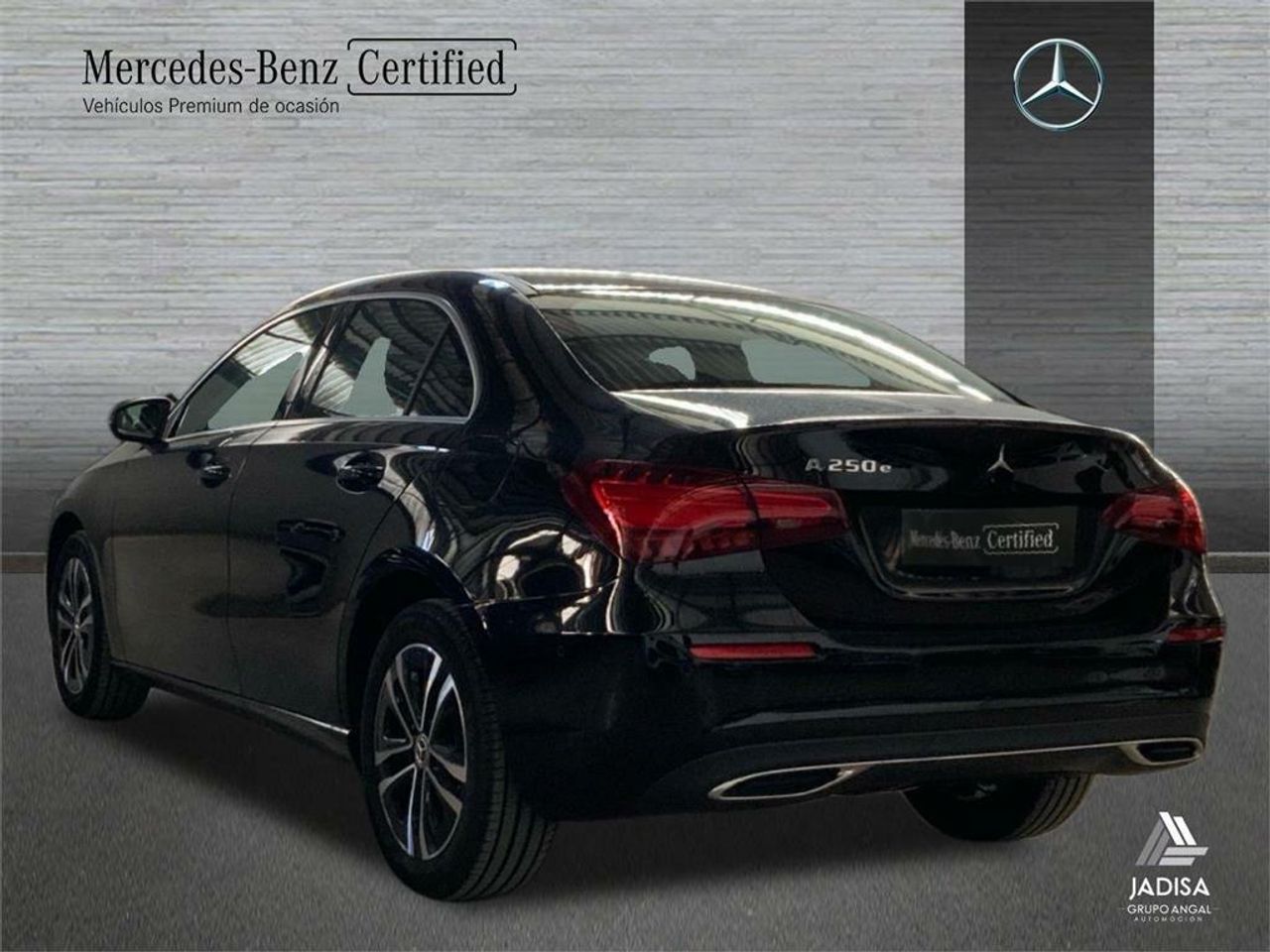 Mercedes Clase A 250 e Sedán - Foto 2