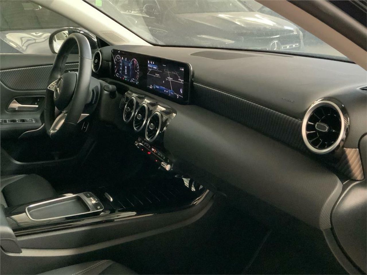 Mercedes Clase A 250 e Sedán - Foto 2