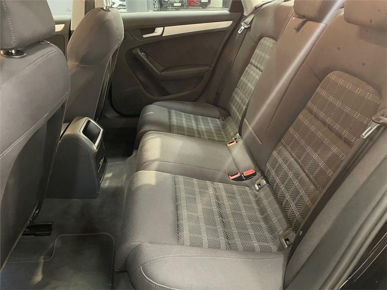 Audi A4 2.0 TDI 150CV - Foto 2