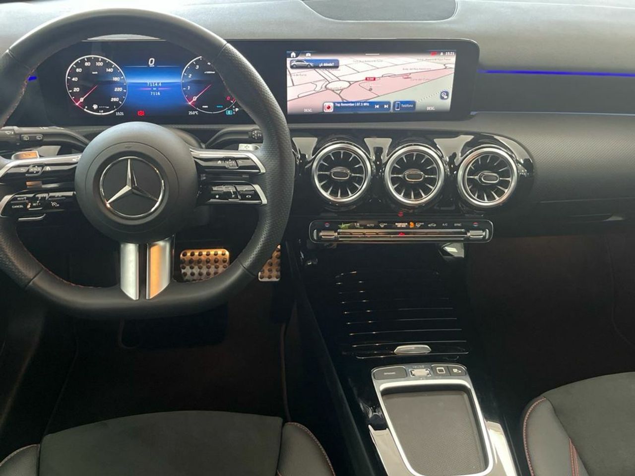 Mercedes Clase A 200 Compacto - Foto 2