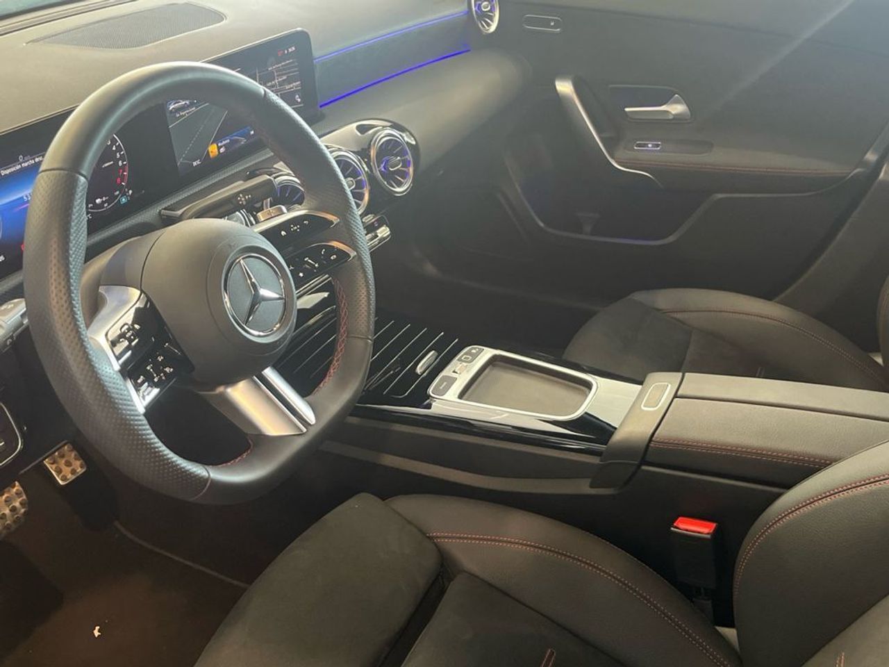 Mercedes Clase A 250 e Berlina con tecnología híbrida EQ - Foto 2