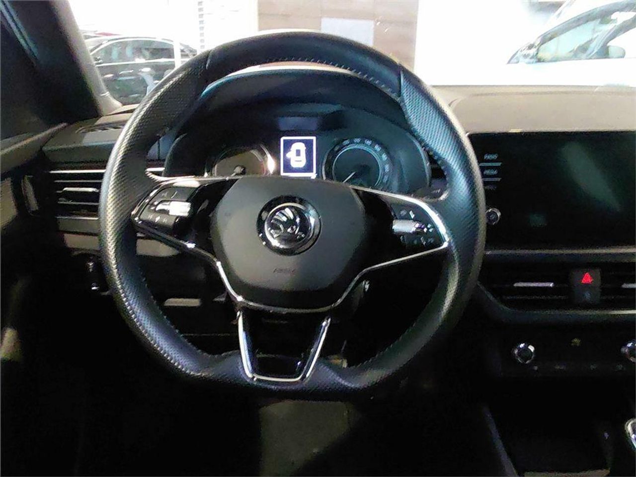 Skoda Kamiq 1.0 TSI 81kW (110CV) AMBITION - Foto 2