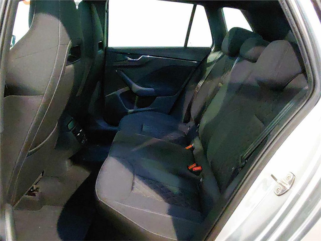 Skoda Kamiq 1.0 TSI 81kW (110CV) AMBITION - Foto 2