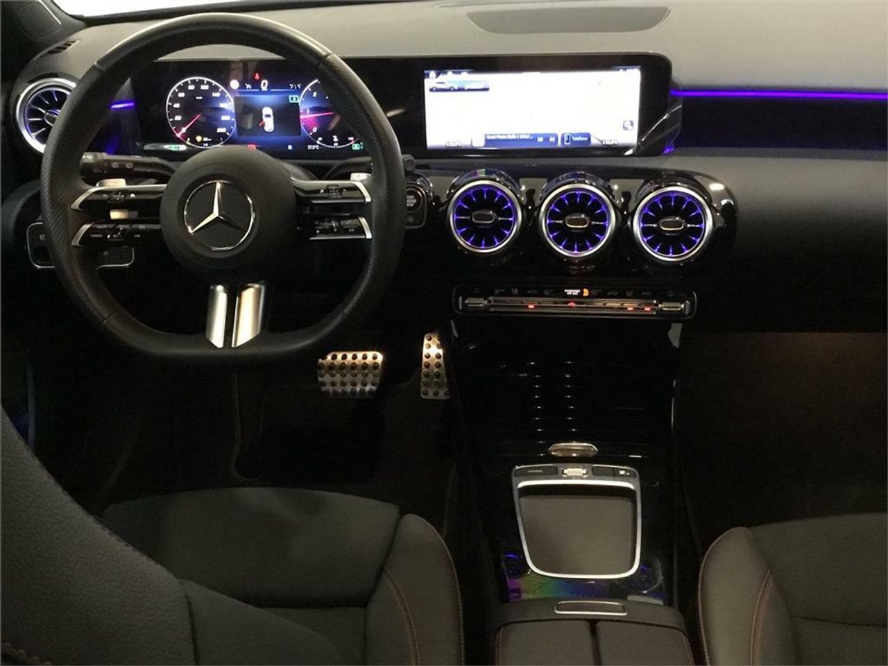 Mercedes Clase A 200 d - Foto 2