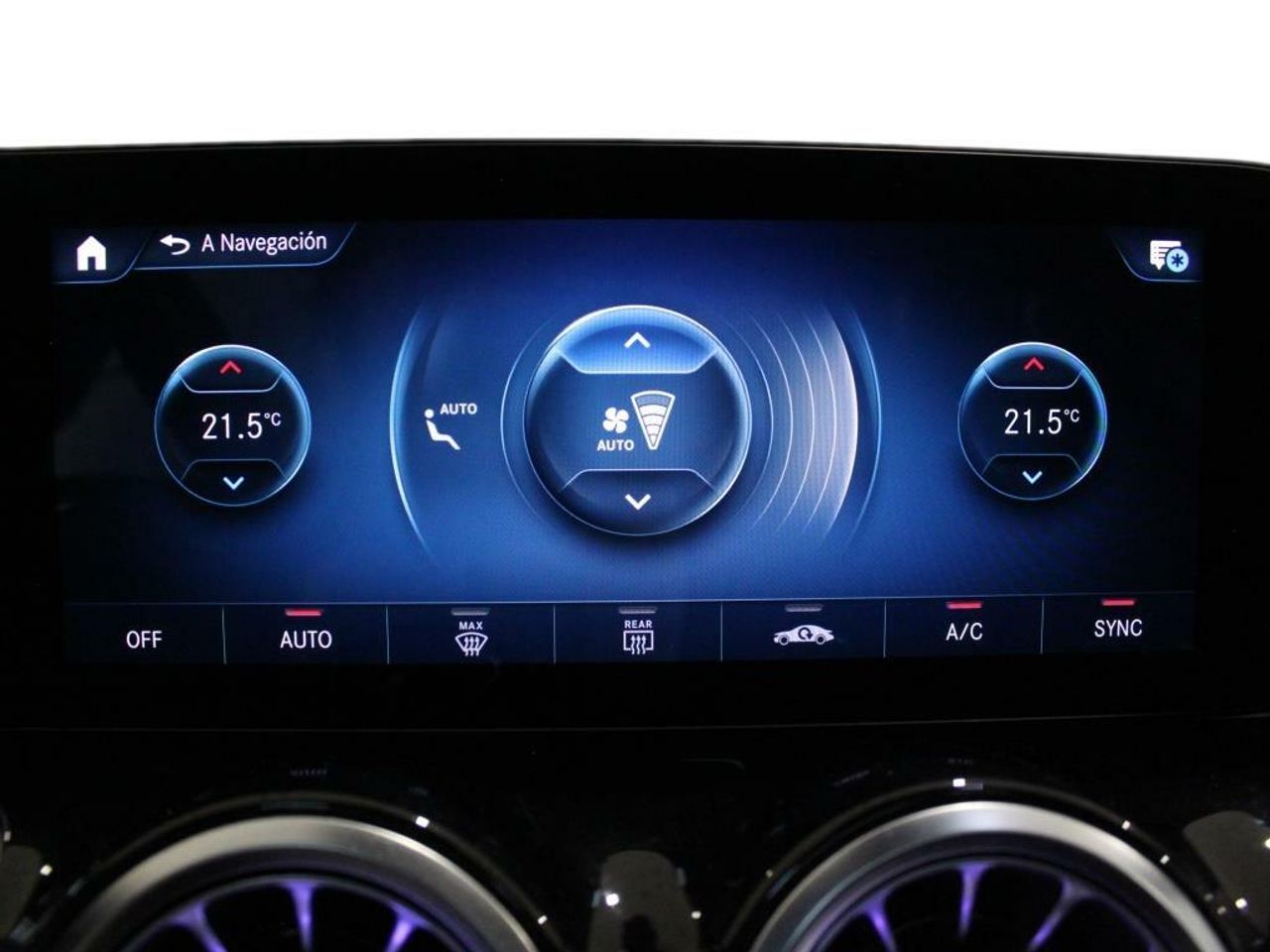 Mercedes Clase GLB 2.0 GLB 200 D DCT 110KW (150CV) - Foto 2