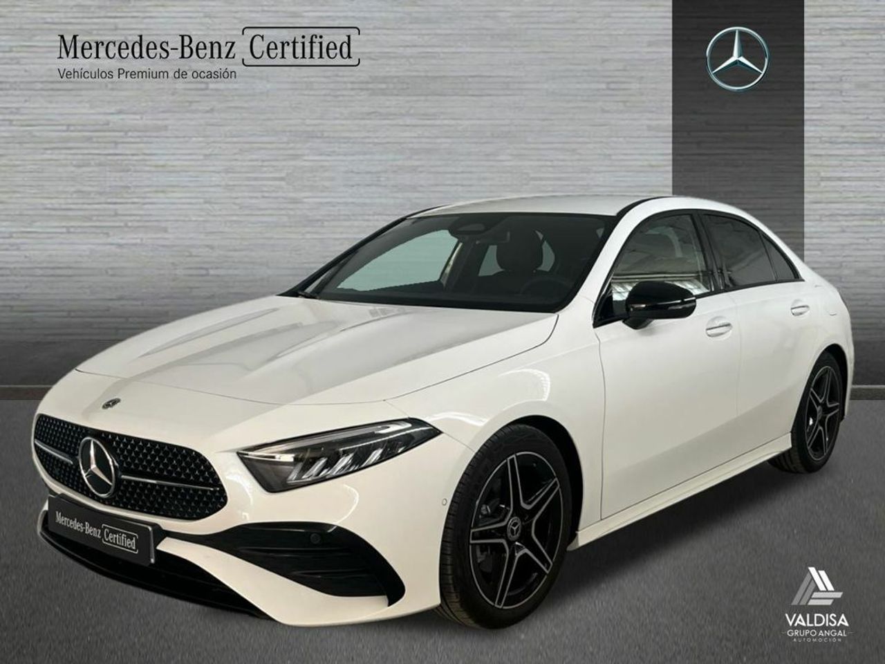 Mercedes Clase A 200 d Berlina - Foto 2