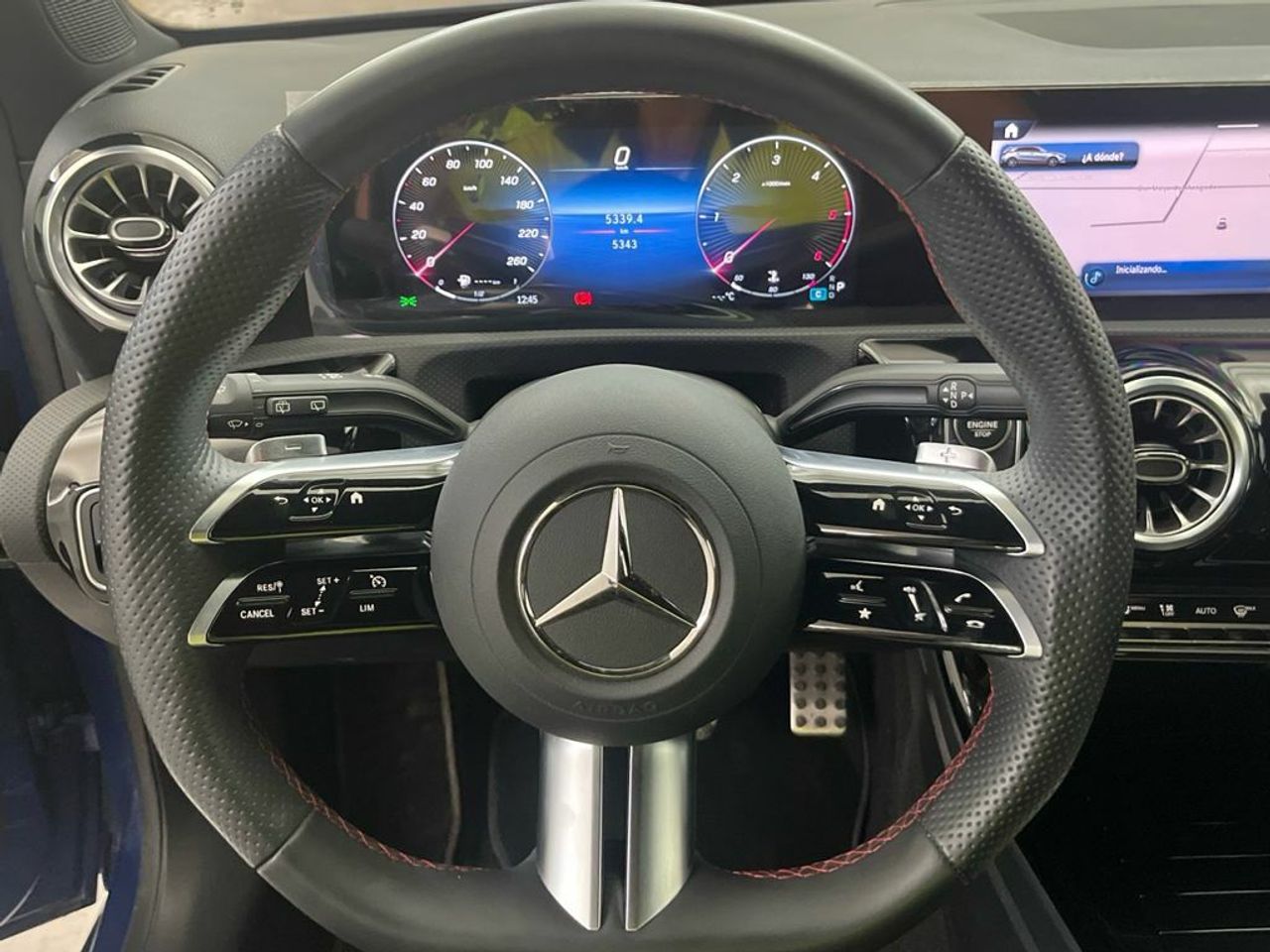 Mercedes Clase A 200 d Compacto - Foto 2