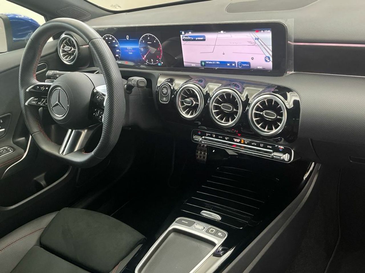 Mercedes Clase A 200 d Compacto - Foto 2