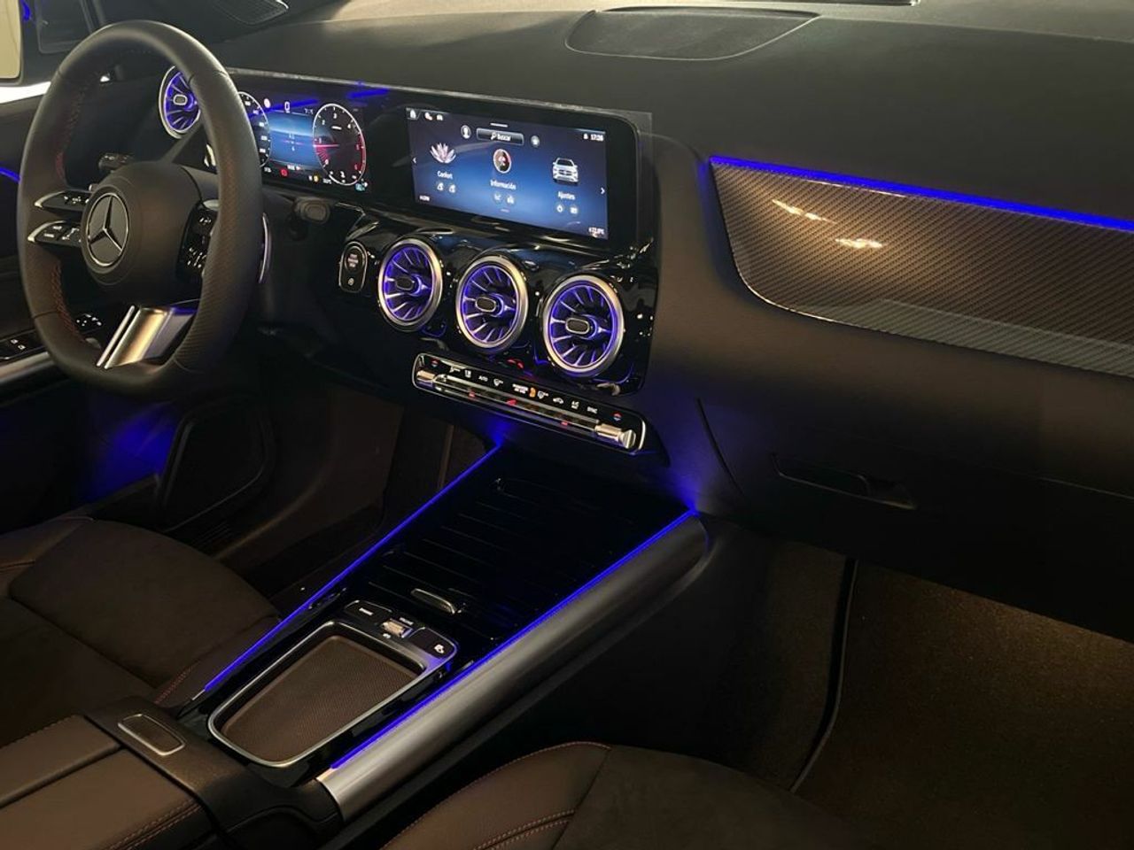 Mercedes GLA 200 d - Foto 2