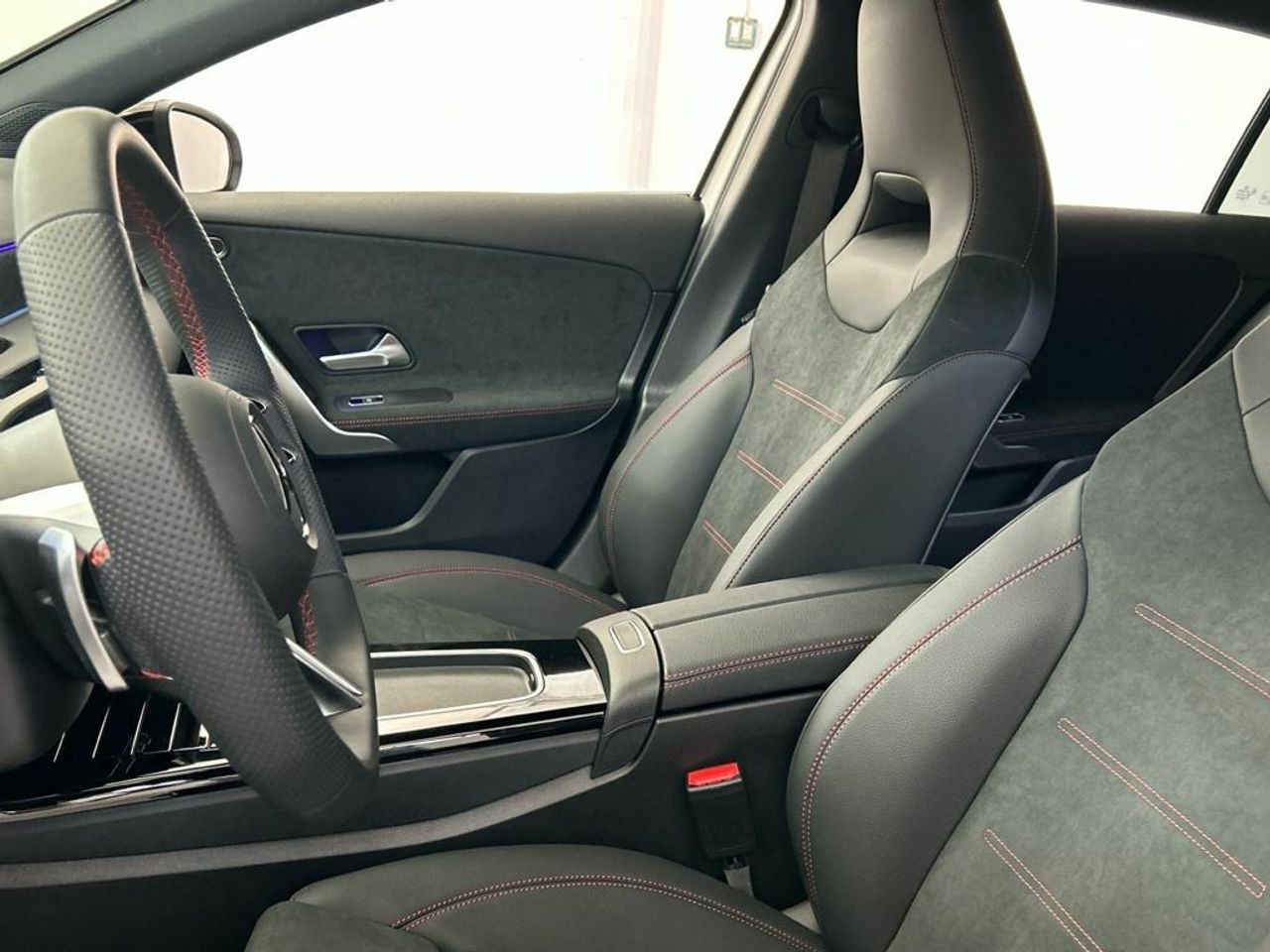 Mercedes Clase A 250 e Compacto - Foto 2