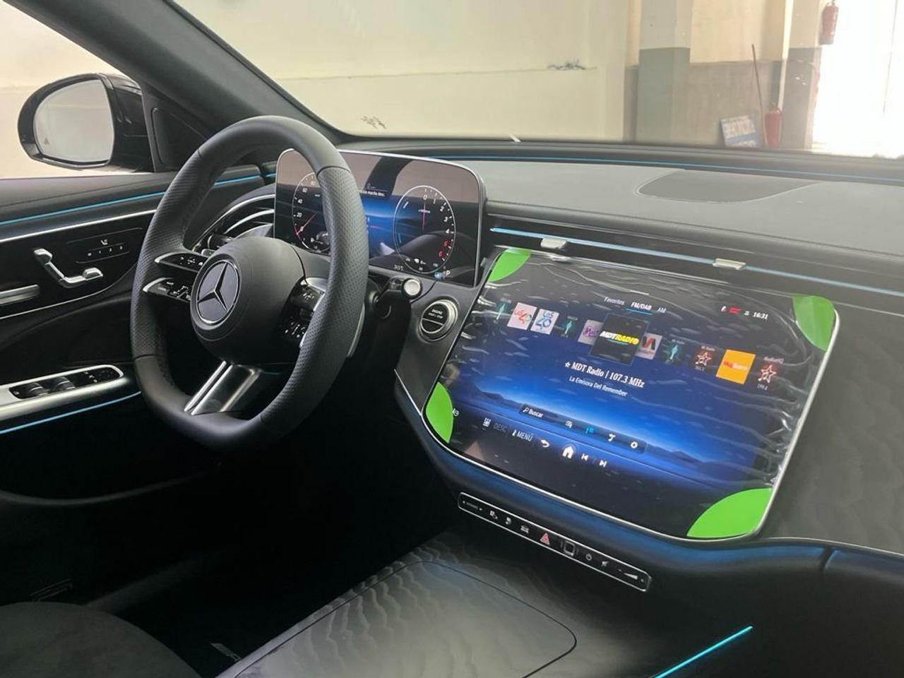 Mercedes Clase E 300 de berlina con tecnología híbrida EQ - Foto 2