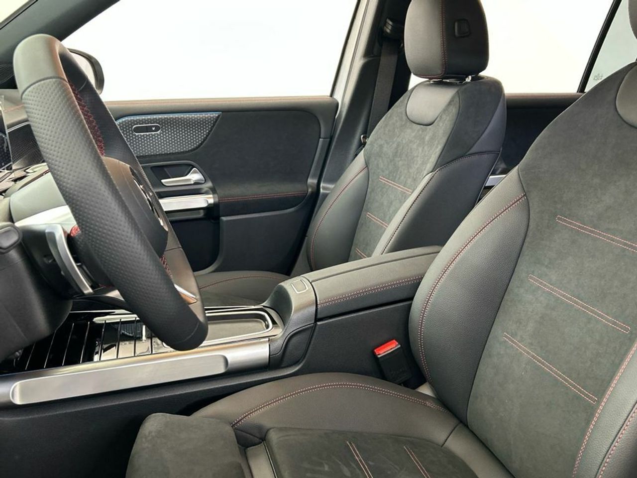 Mercedes EQB 250+ AMG Night EDITION - Foto 2