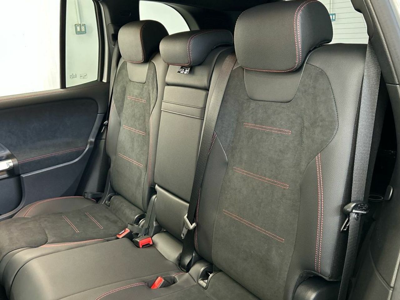 Mercedes EQB 250+ AMG Night EDITION - Foto 2