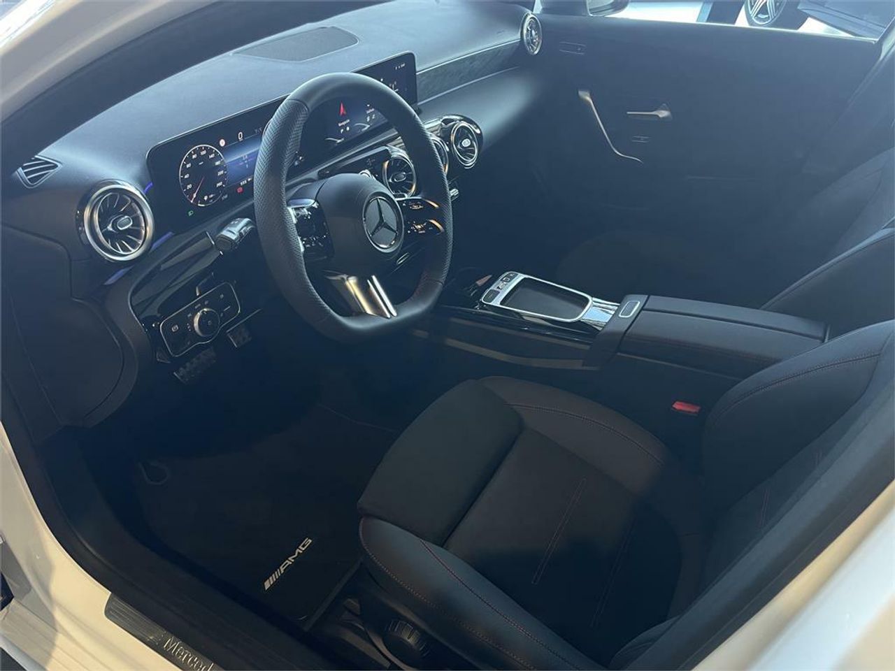 Mercedes Clase A 180 - Foto 2