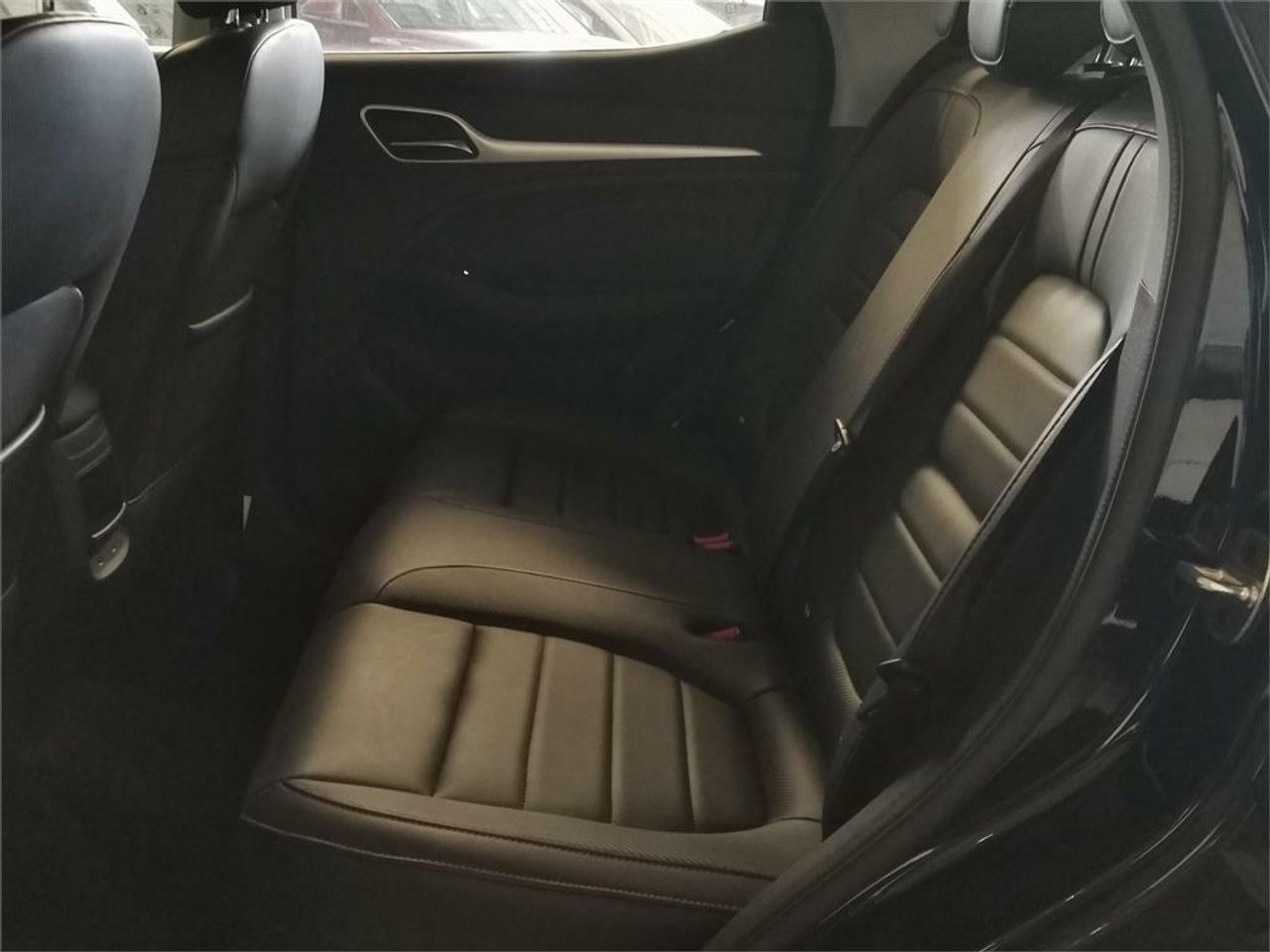 MG ZS 1.5 Luxury - Foto 2