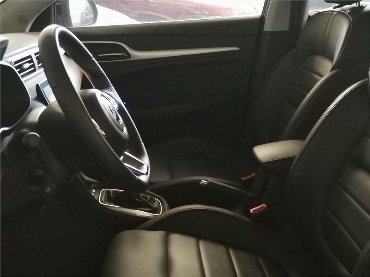 MG ZS 1.5 Luxury - Foto 2