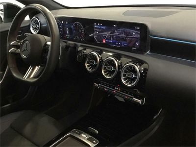 Mercedes Clase A 250 e con tecnología híbrida EQ