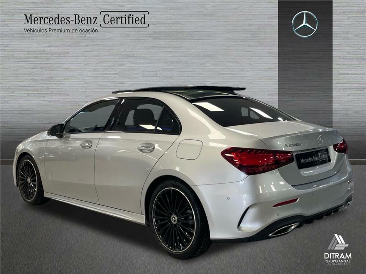 Mercedes Clase A 200 d Sedán - Foto 2