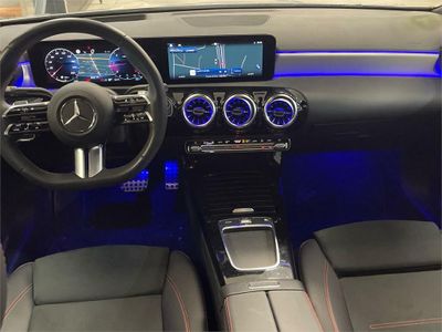 Mercedes Clase A 200 d Sedán