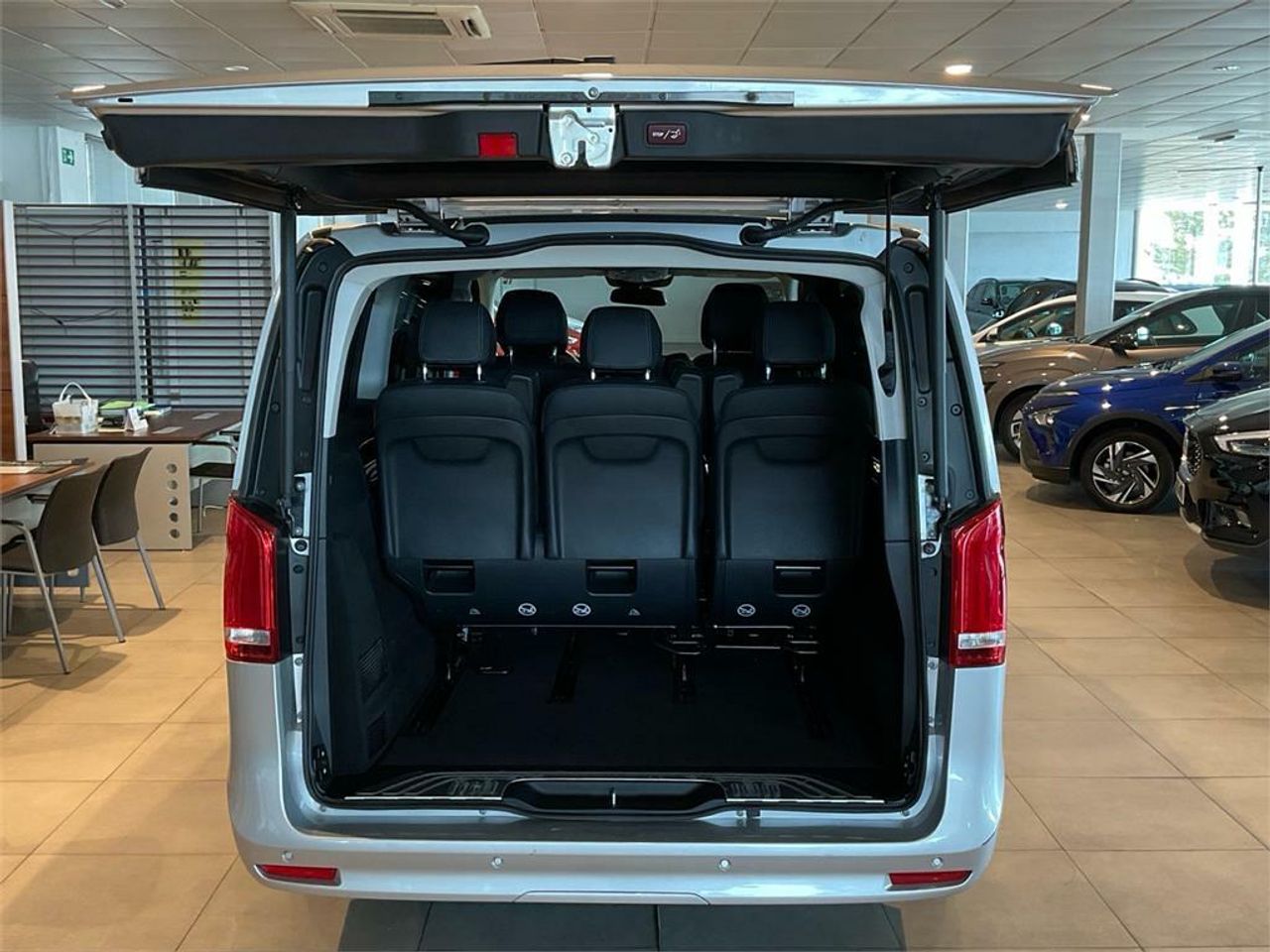 Mercedes Clase V 250 d Avantgarde Largo - Foto 2